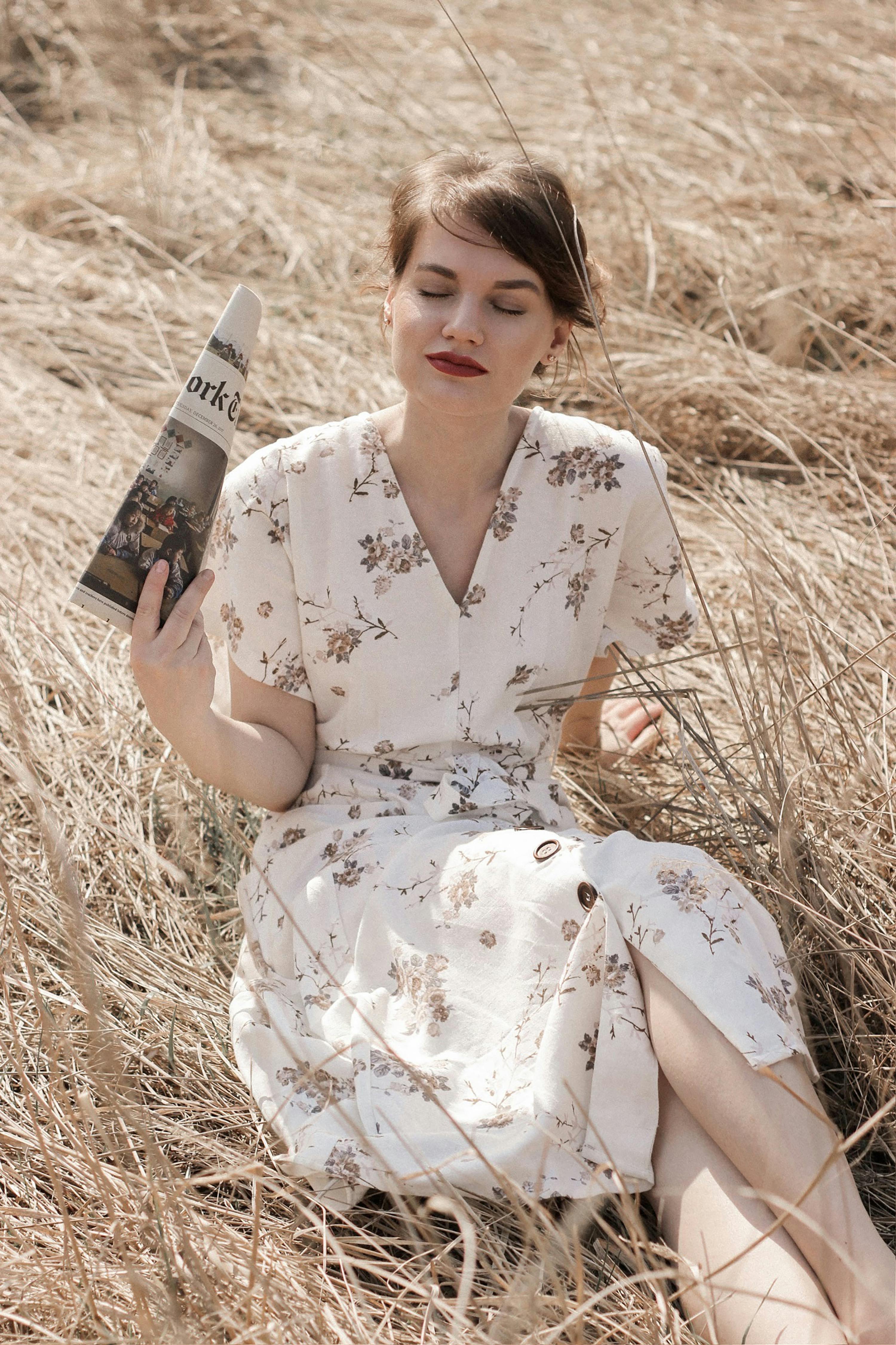 Robe midi fleurie ceinturée