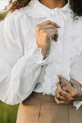 Blouse blanche brodée